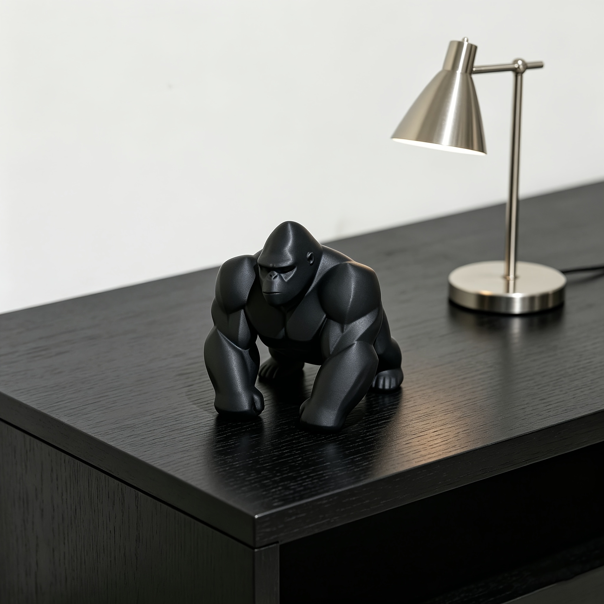 幾何学模様のゴリラフィギュア 3Dプリント ミニマリスト猿像 - Office Furniture Used のレビューと価格
